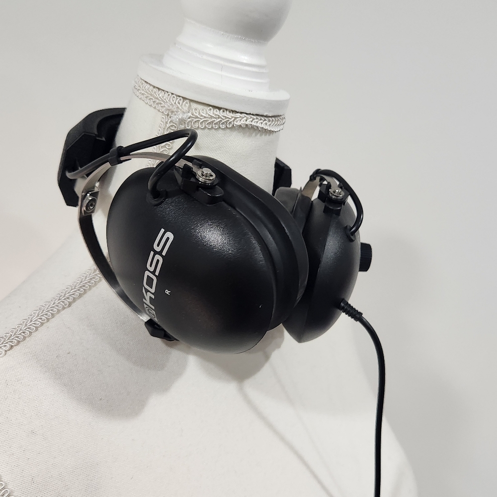 Koss Pro4S Over-Ear Studio Headphones – Coiled Cable – Black –